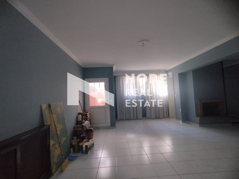House in Center, Panorama — Photo 13 of 25