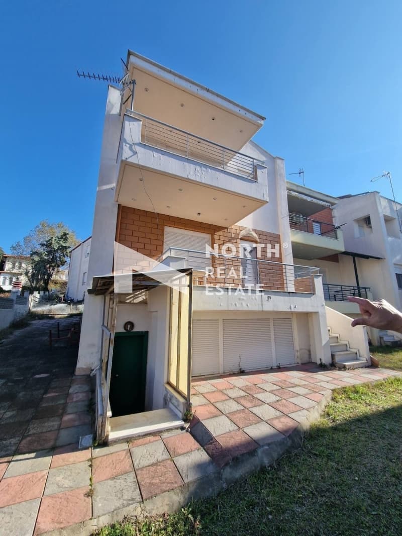 House in Center, Epanomi — Photo 6 of 25