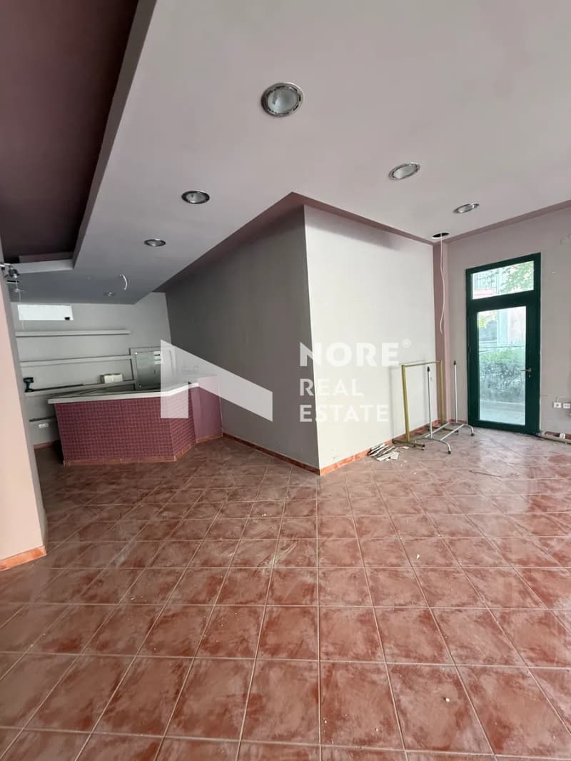 Retail Store in Plateia Dimokratias, Stavroupoli — Photo 7 of 25