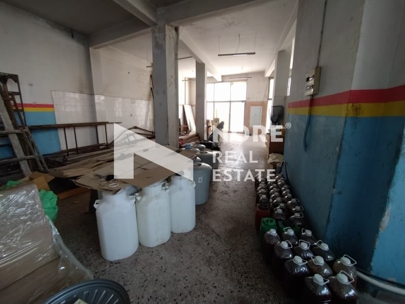Retail Store in Oikismos Makedonia, Efkarpia — Photo 7 of 11