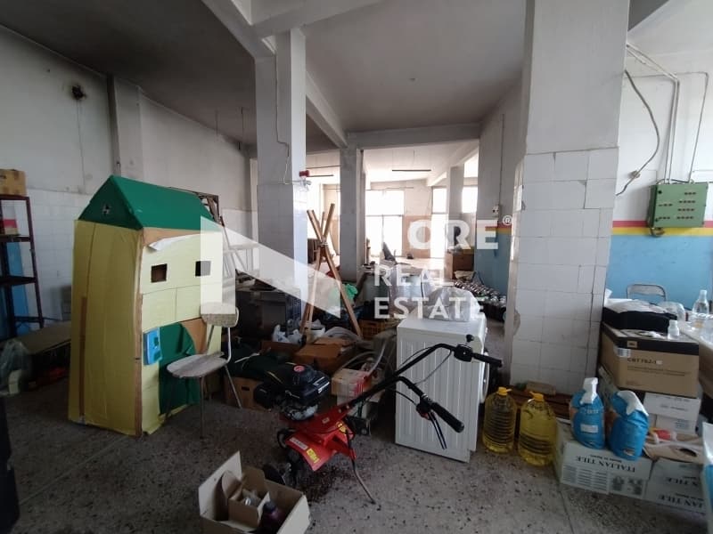 Retail Store in Oikismos Makedonia, Efkarpia — Photo 11 of 11