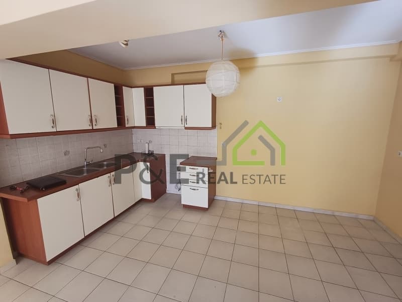 Apartment in Mple Limanaki, Rafina — Photo 1 of 13
