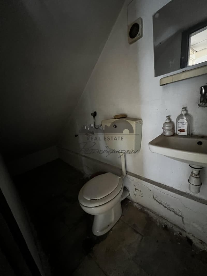 Κατάστημα στην Μεταμόρφωση, Βόλος — Φωτογραφία 11 από 16