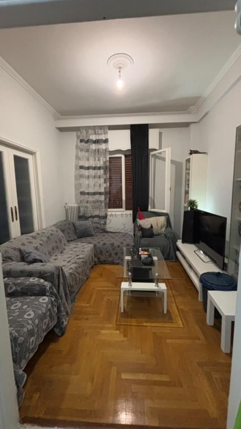 Apartment in Politechnioupoli, Zografou — Photo 1 of 20