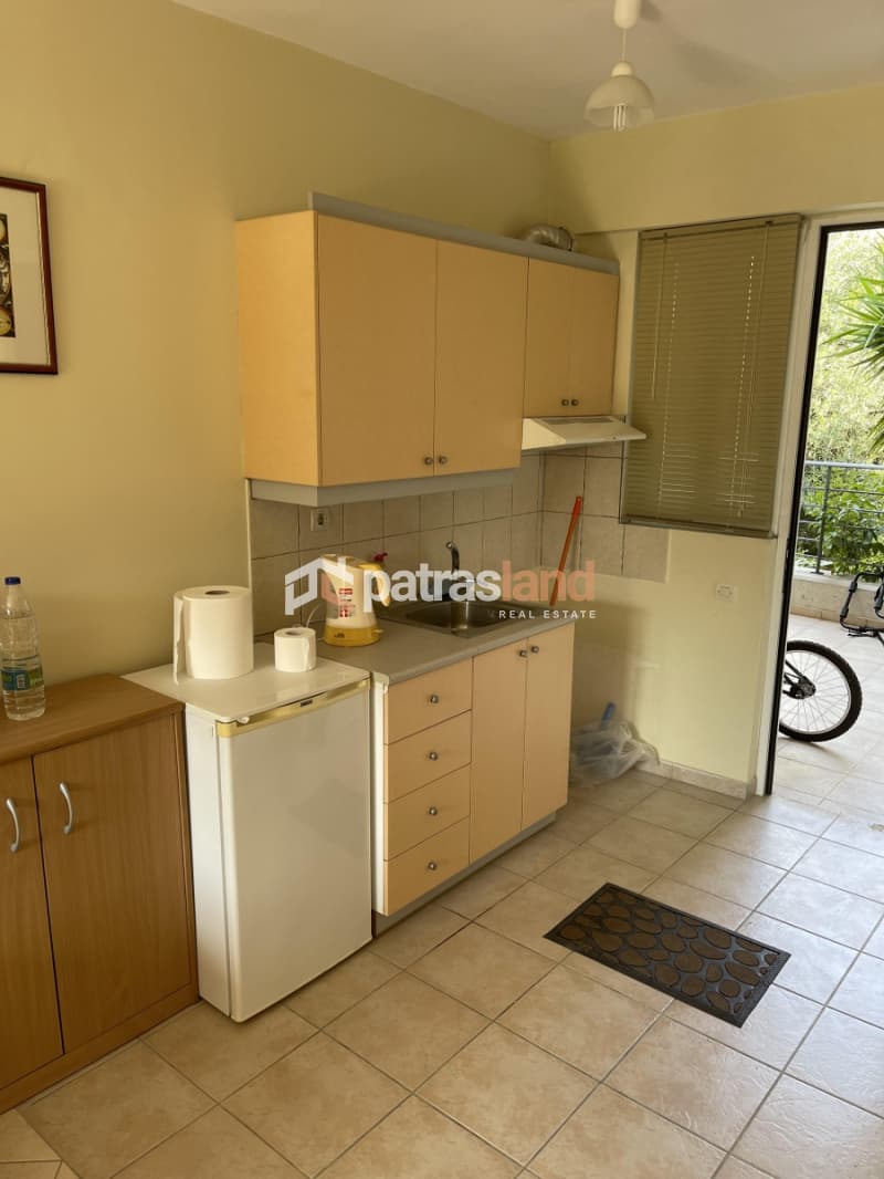 Apartment in Abelokipi, Patra — Photo 2 of 16