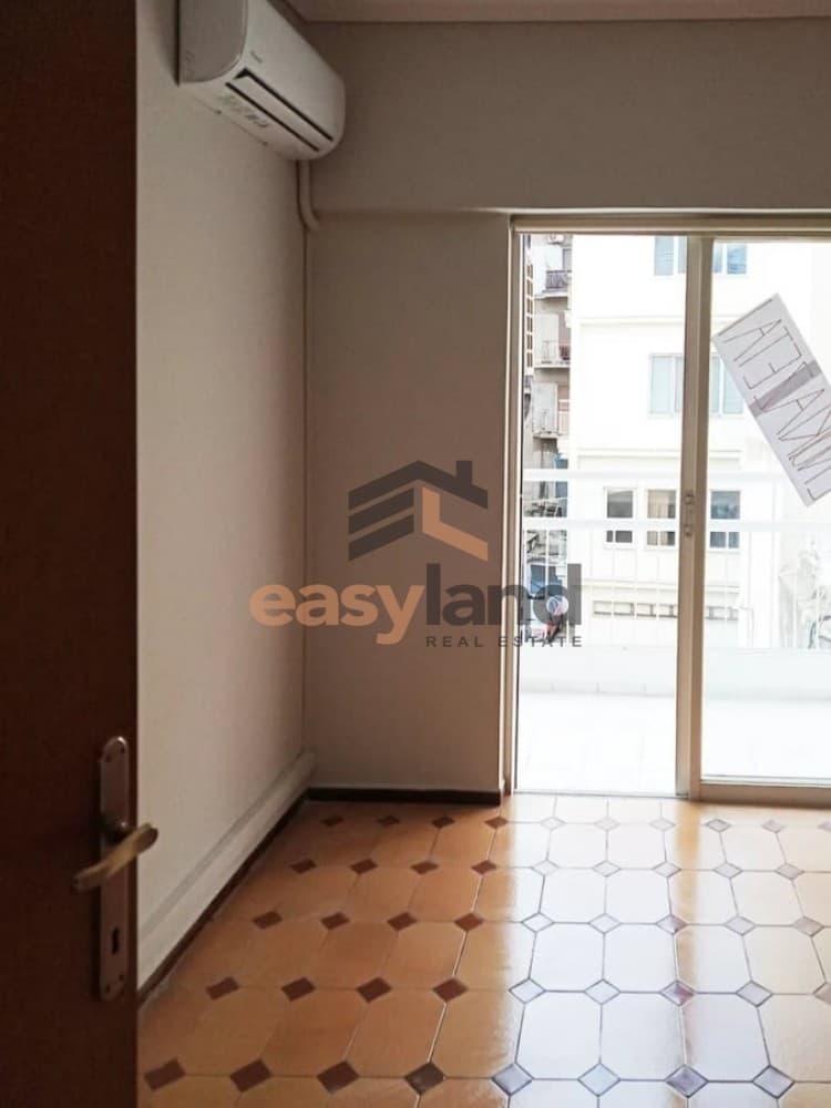 Γραφείο στην Πηγή, Πάτρα — Φωτογραφία 2 από 5
