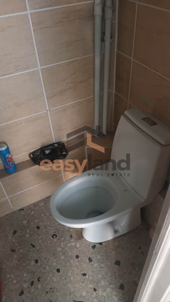 Κατάστημα στην Αγία Σοφία, Πάτρα — Φωτογραφία 17 από 19