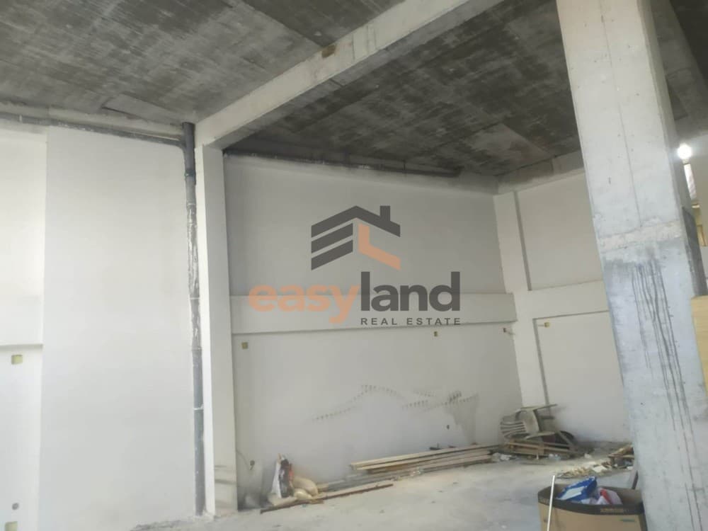Κατάστημα στην Αγία Σοφία, Πάτρα — Φωτογραφία 9 από 15