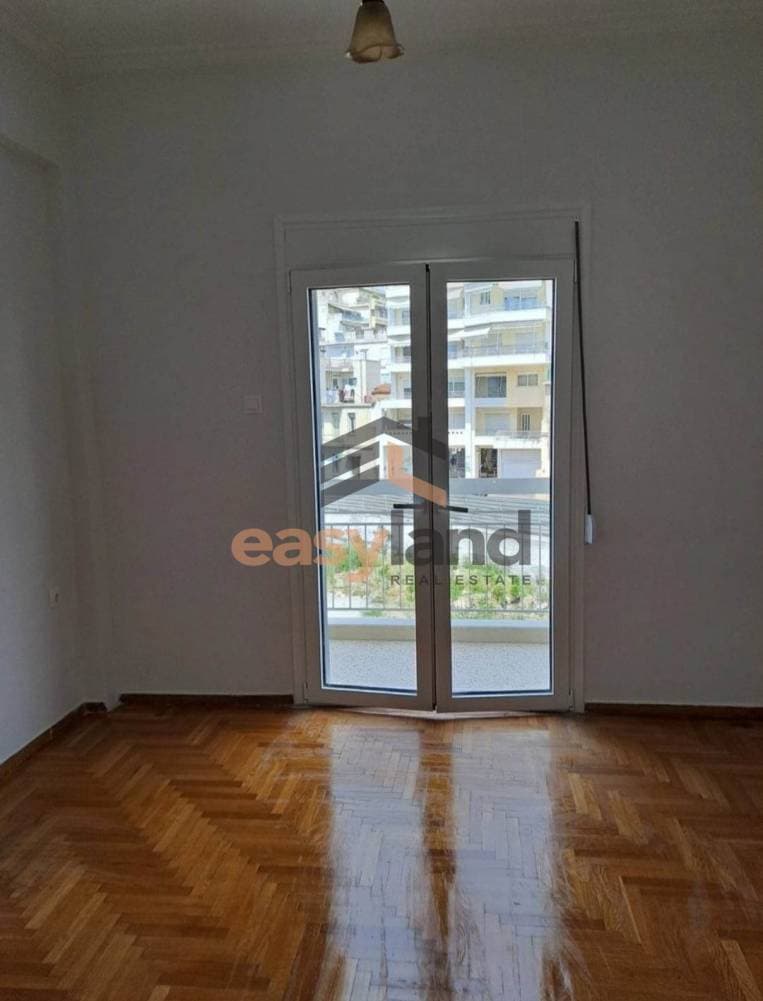 Γραφείο στην Βουδ, Πάτρα — Φωτογραφία 1 από 8