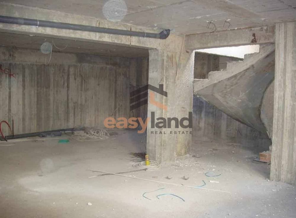 Κατάστημα στην Τ.Ε.Ι., Πάτρα — Φωτογραφία 1 από 2