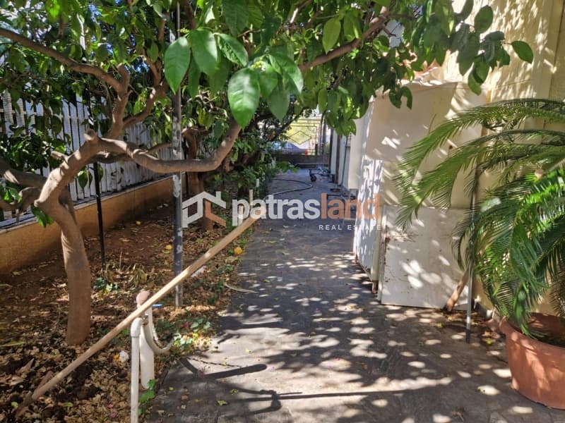 House in Kantrianika, Patra — Photo 18 of 26