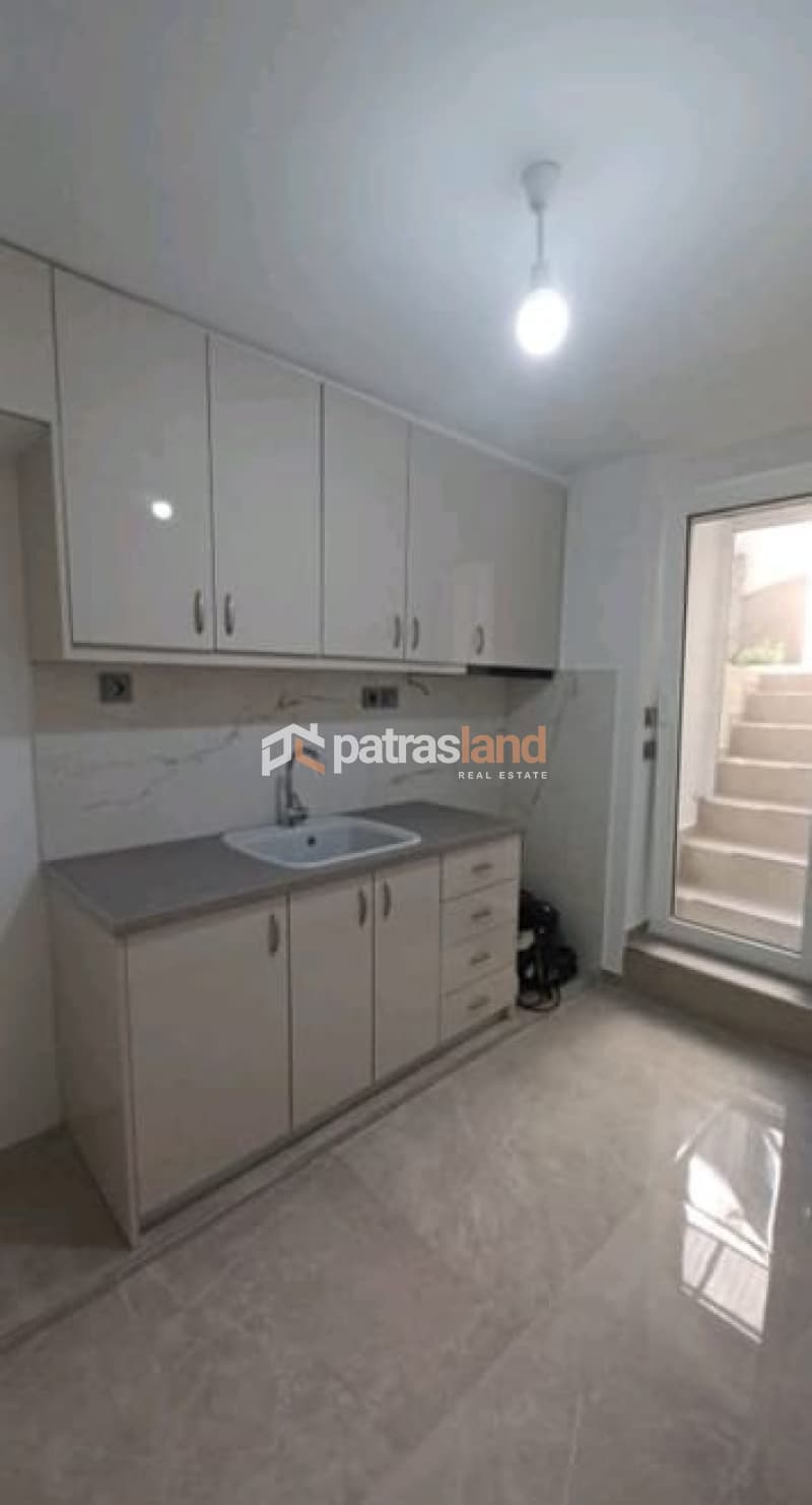 Apartment in Pyrosvestio, Patra — Photo 1 of 5