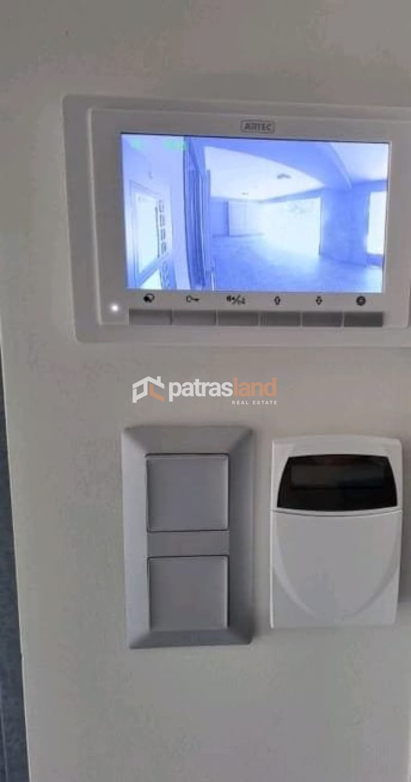 Apartment in Mesa Agia, Patra — Photo 11 of 17
