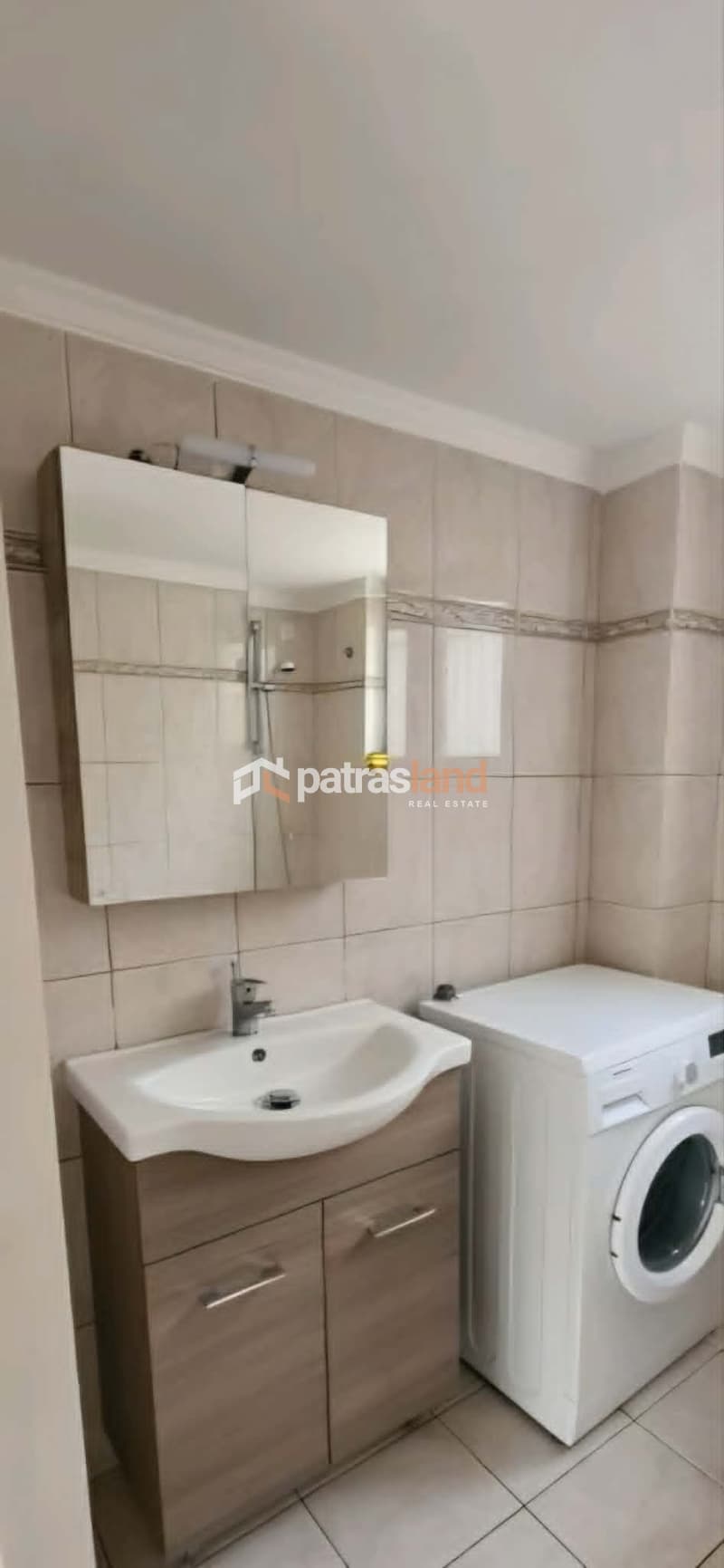 Apartment in Center, Vrachneika — Photo 17 of 25