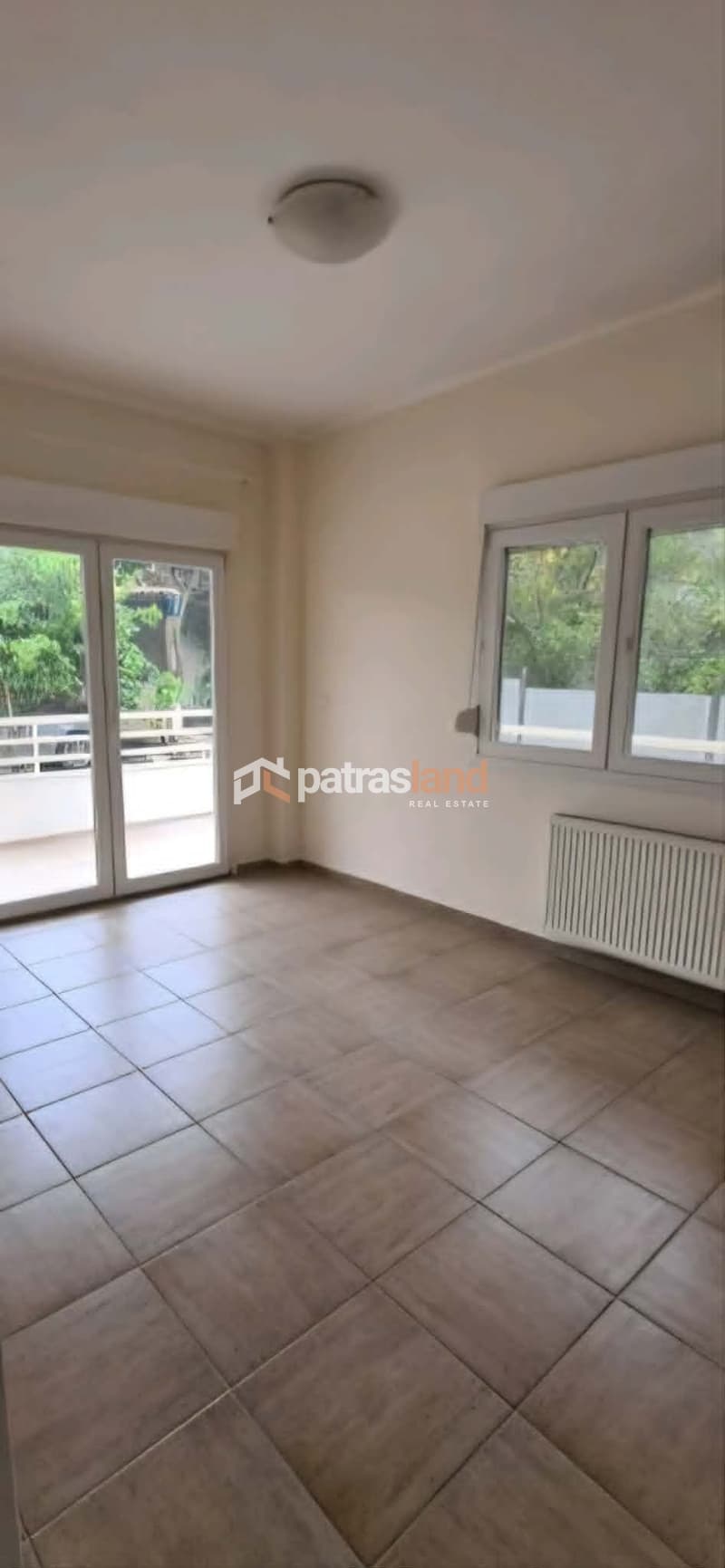 Apartment in Center, Vrachneika — Photo 4 of 25