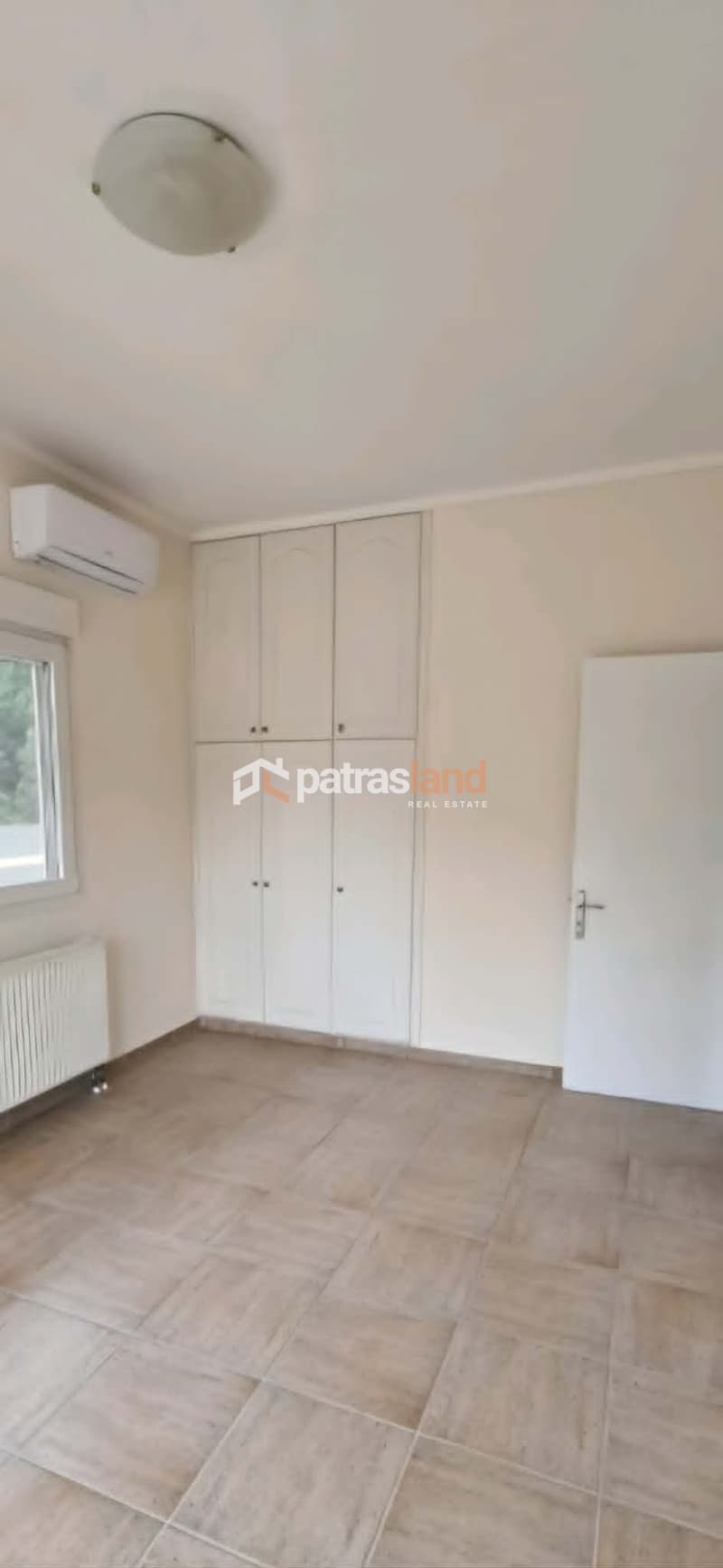 Apartment in Center, Vrachneika — Photo 13 of 25