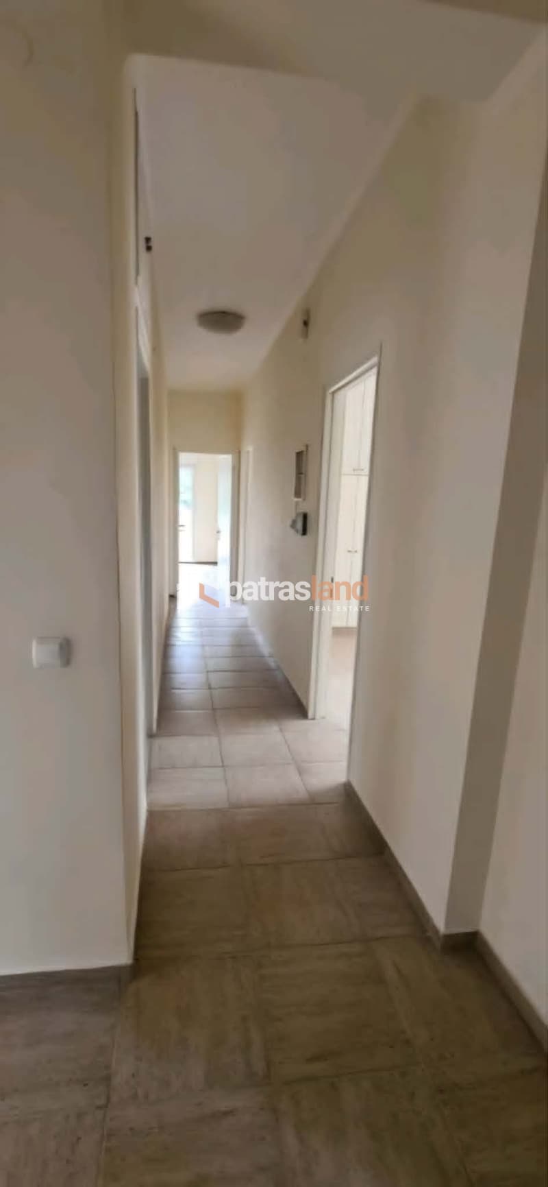 Apartment in Center, Vrachneika — Photo 5 of 25