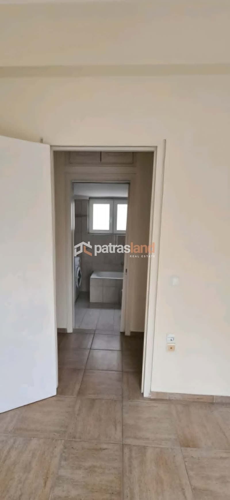 Apartment in Center, Vrachneika — Photo 15 of 25