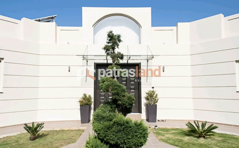 House in Pagona, Patra — Photo 1 of 28