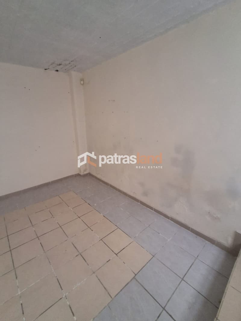 Αποθήκη στην Αγία Σοφία, Πάτρα — Φωτογραφία 12 από 27