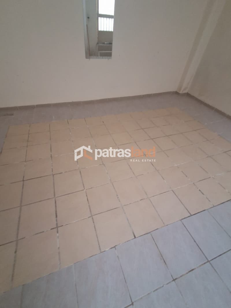 Αποθήκη στην Αγία Σοφία, Πάτρα — Φωτογραφία 7 από 27