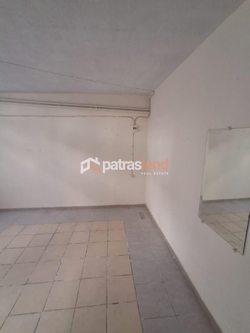 Αποθήκη στην Αγία Σοφία, Πάτρα — Φωτογραφία 10 από 27