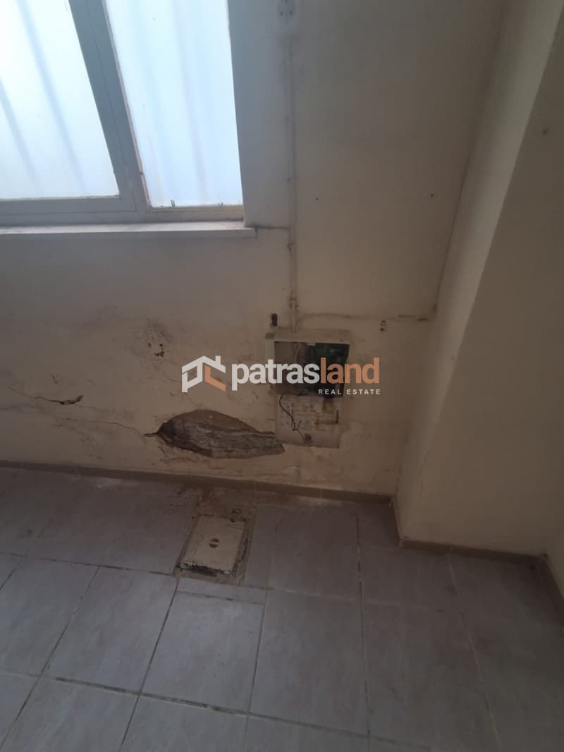 Αποθήκη στην Αγία Σοφία, Πάτρα — Φωτογραφία 13 από 27
