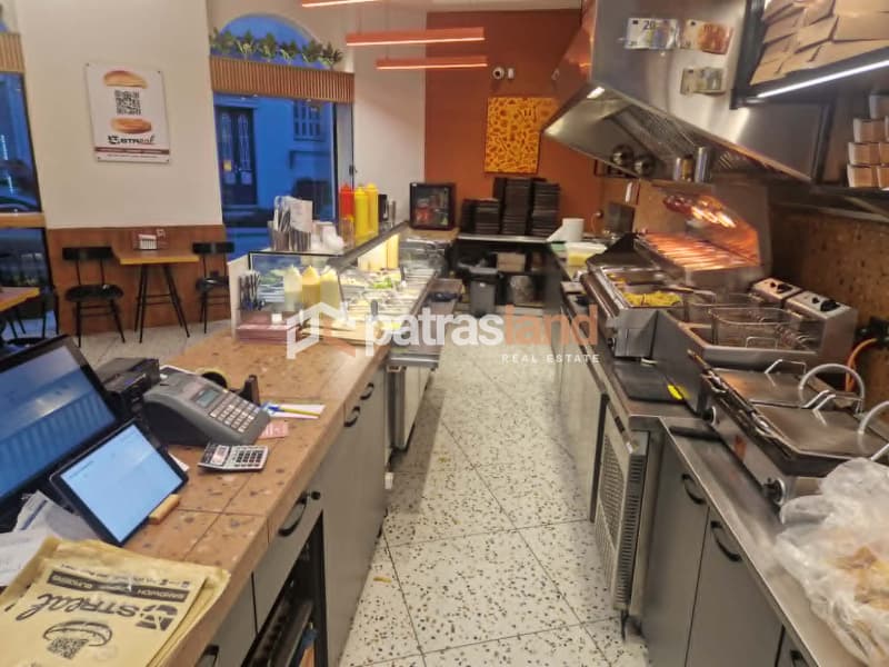 Κατάστημα στην Αγία Τριάδα, Πάτρα — Φωτογραφία 8 από 22