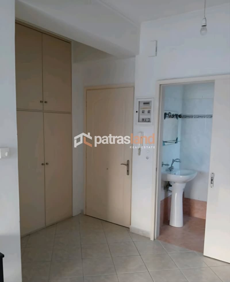 Apartment in T.E.I., Patra — Photo 8 of 12