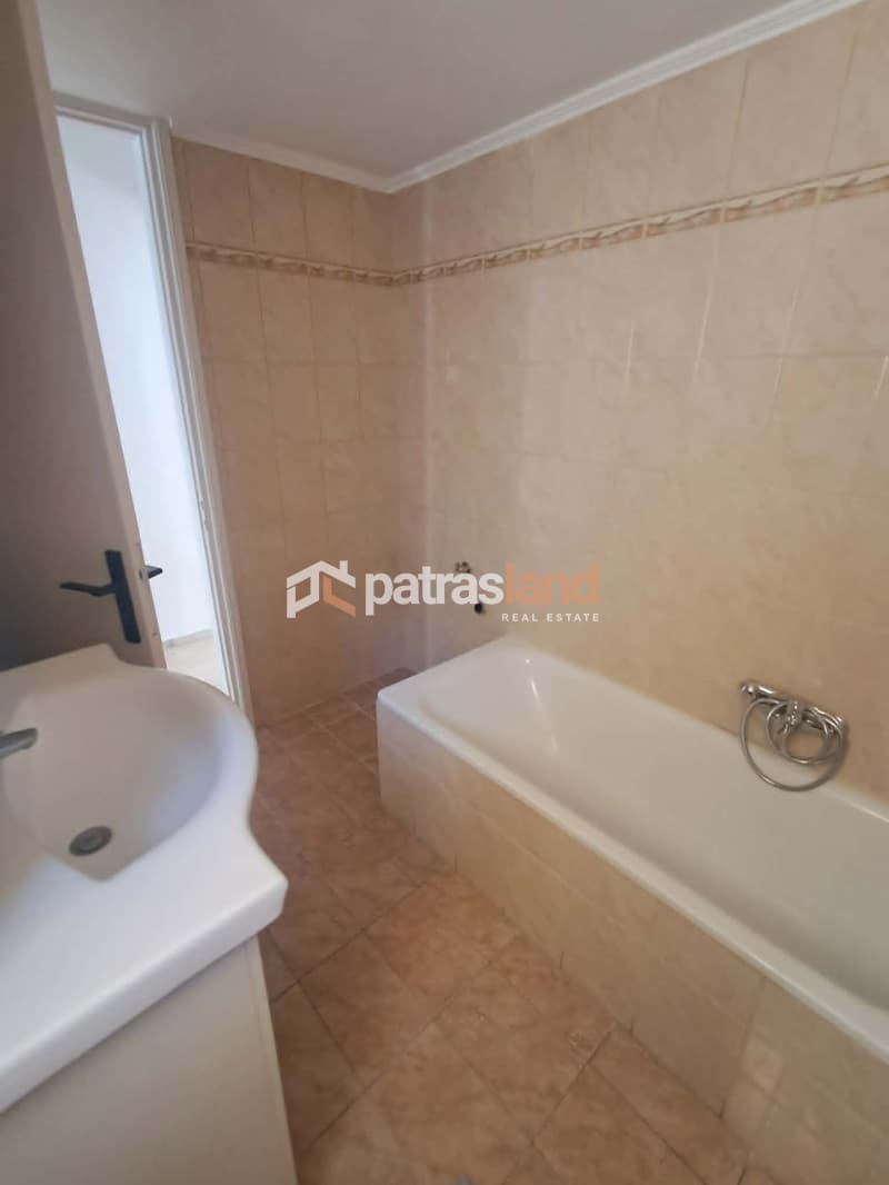 Apartment in Skagiopouleio, Patra — Photo 21 of 29