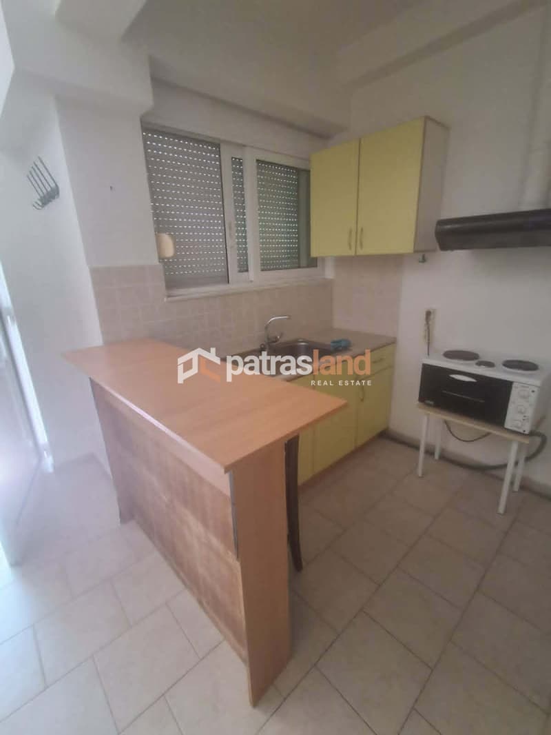 Apartment in Abelokipi, Patra — Photo 1 of 23