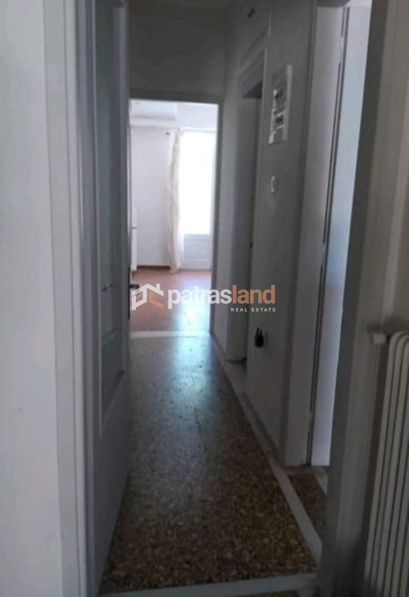 Apartment in Frourio, Patra — Photo 9 of 12