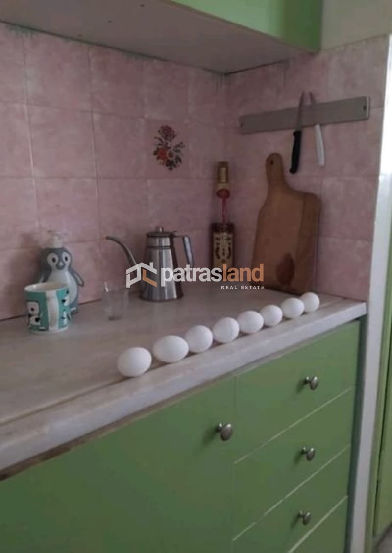 Apartment in Frourio, Patra — Photo 3 of 12