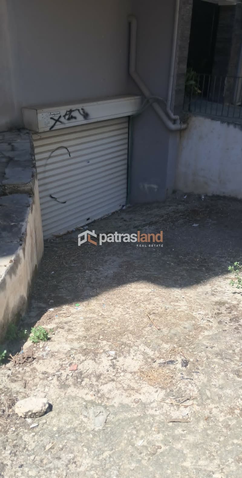 Χώρος Στάθμευσης στην Άγιος Αλέξιος, Πάτρα — Φωτογραφία 2 από 2