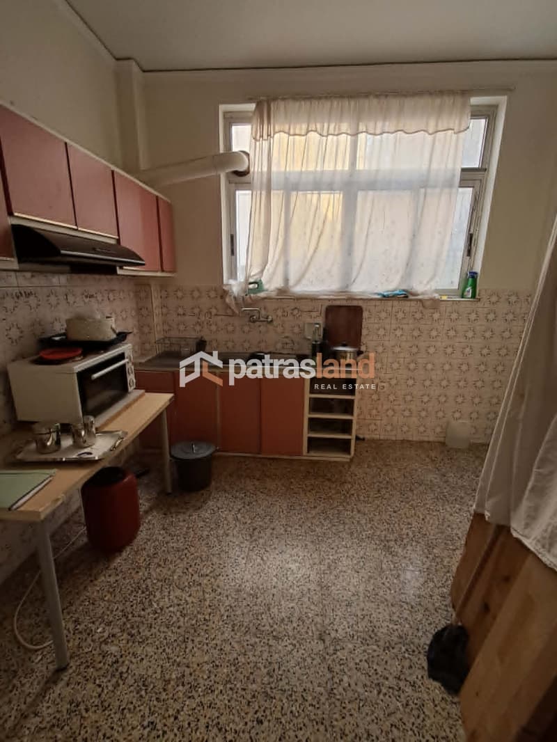 Γραφείο στην Αγία Σοφία, Πάτρα — Φωτογραφία 19 από 20
