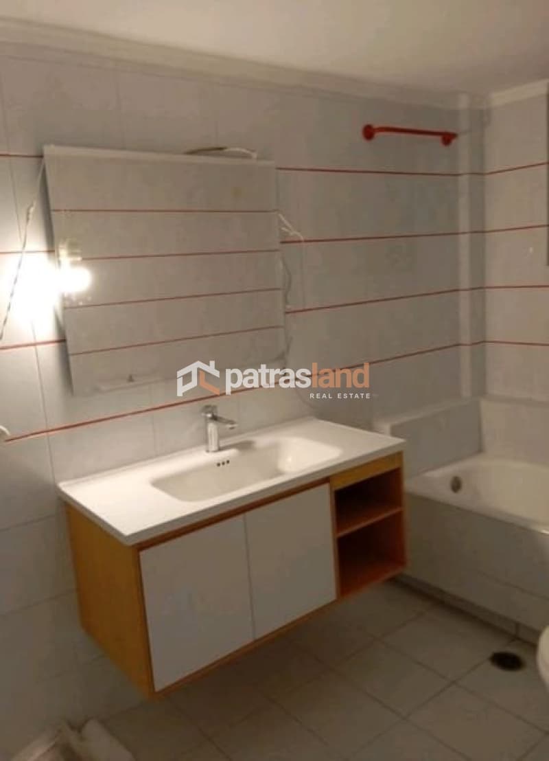 Διαμέρισμα στην Τερψιθέα (Πελεκάνος), Πάτρα — Φωτογραφία 9 από 11
