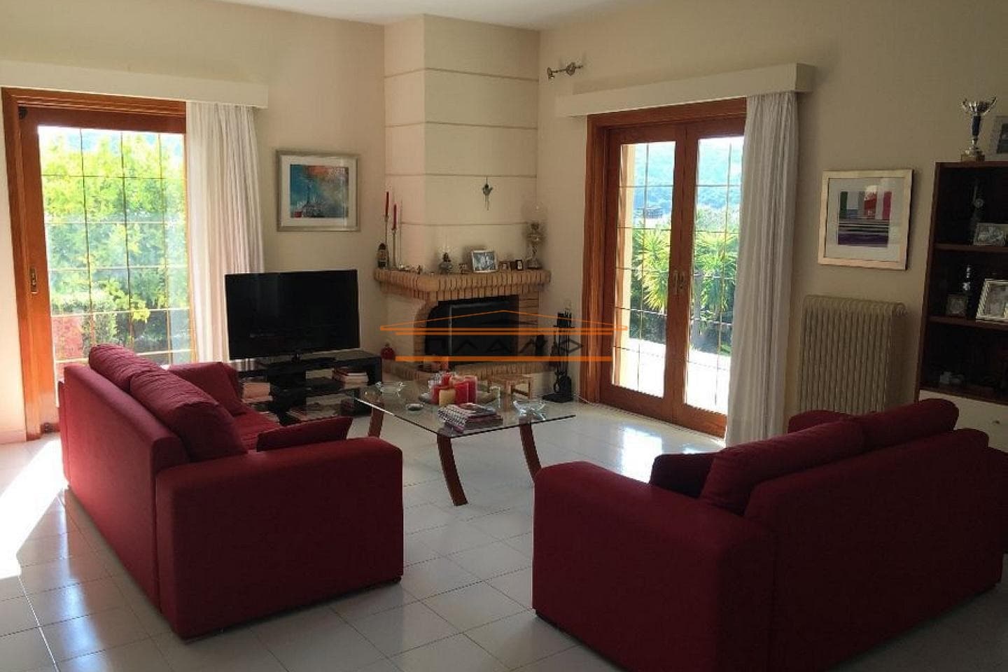 House in Anavyssos Center, Anavissos — Photo 1 of 18