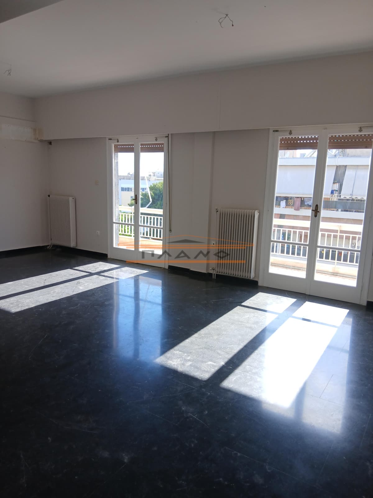 Apartment in Center, Nea Smyrni — Photo 1 of 17