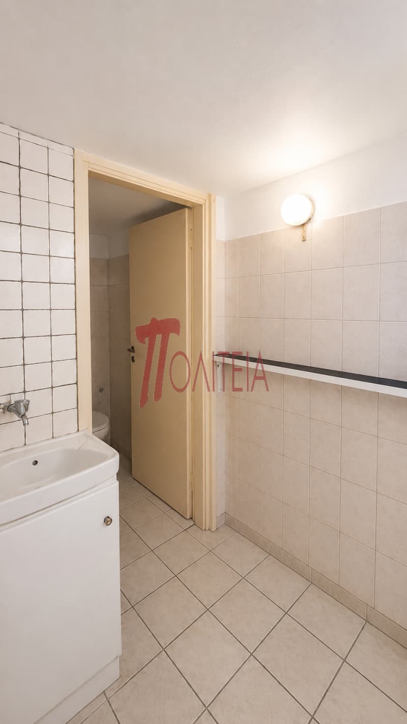 Retail Store in Panormou, Goudi — Photo 8 of 12