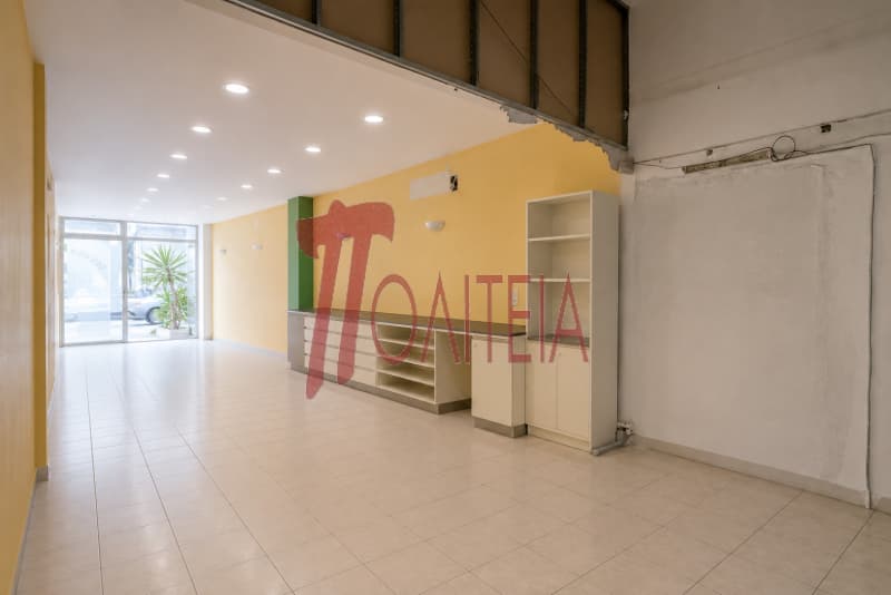 Retail Store in Panormou, Goudi — Photo 1 of 12