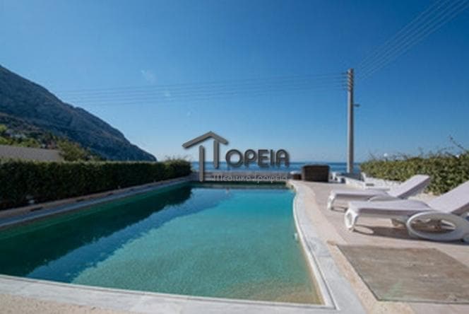 House in Thimari, Palaia Fokaia — Photo 1 of 30