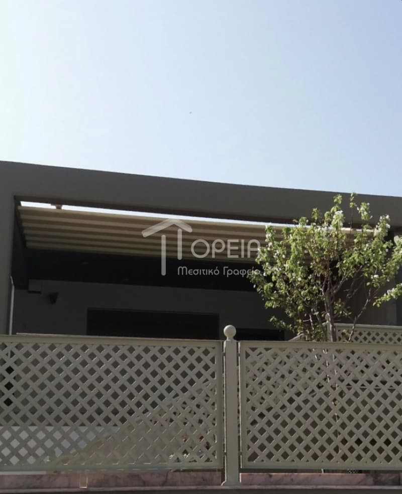 House in Kalivia, Kalivia Thorikou — Photo 1 of 30