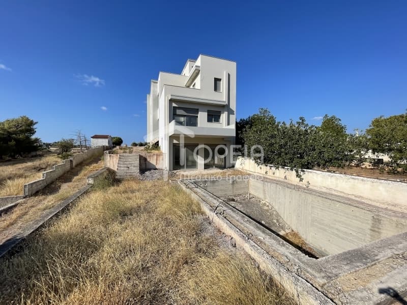 House in Kalivia, Kalivia Thorikou — Photo 1 of 19