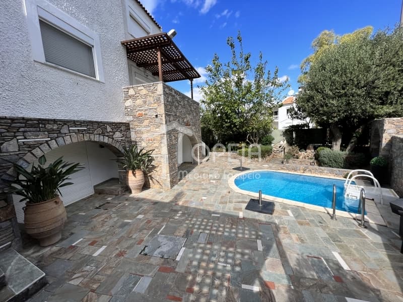 House in Saronida, Saronida — Photo 2 of 30
