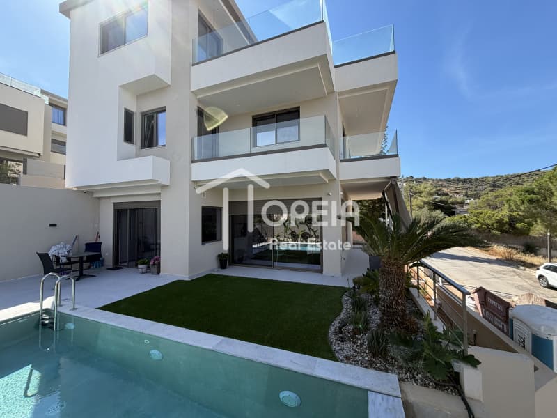 House in Saronida, Saronida — Photo 1 of 30