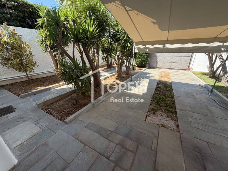 House in Saronida, Saronida — Photo 2 of 30