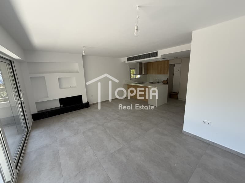 Apartment in Saronida, Saronida — Photo 1 of 19