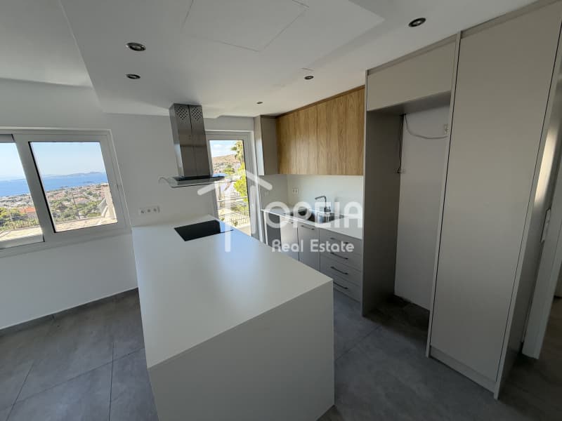 Apartment in Saronida, Saronida — Photo 1 of 19