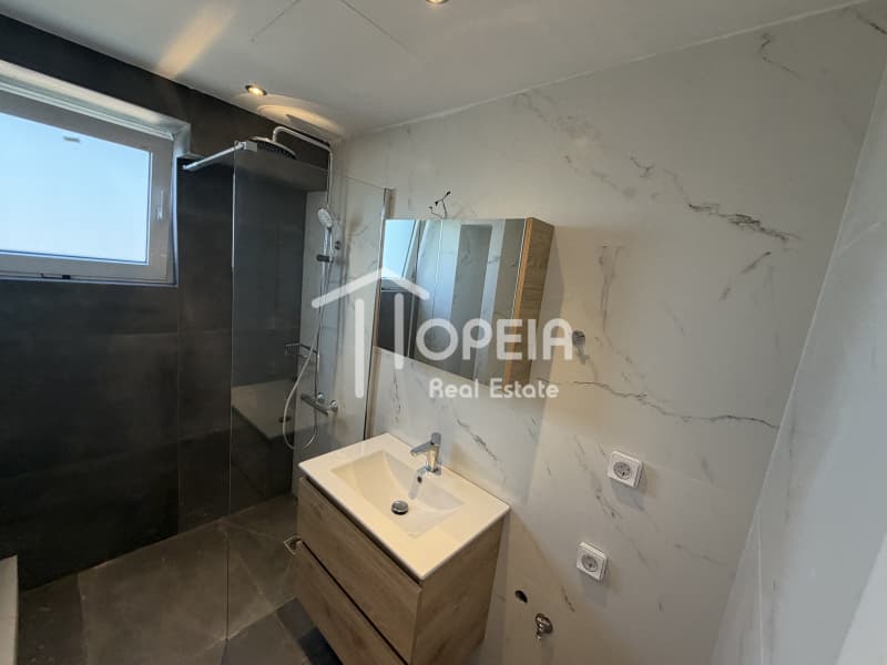 Apartment in Saronida, Saronida — Photo 3 of 19