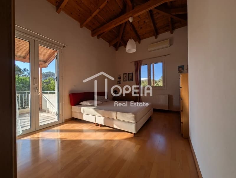 Apartment in Mavro Lithari, Saronida — Photo 3 of 11